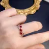 Anillo de rubí natural, cristalino, rubí tan vibrante como un fuego furioso, cara del anillo 3x4 mm