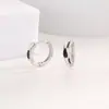 Nuevos Pendientes Cuadros Blanco y Negro Simples Nuevos Pendientes Ondulados Retorcidos Blanco y Negro Pendientes Versátiles Diarios Cuadros Venta al por Mayor