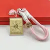 Moda Versátil Hazte Rico Inmediatamente Tesoro Princesa Por Favor Hazte Rico Llavero Creativo Colgante para Bolso Artículo de Moda