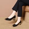 Sapatos de Salto Alto de Bico Quadrado para Mulheres 2025 Estilo Europeu e Americano Simples Elegante Designer Bico de Ferro Salto Ferradura Sapatos Slip-On