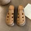 Sandálias Romanas de Couro Macio para Mulheres, Novo Estilo Verão 2025, Sapatos Fechados na Ponta com Solado Grosso, Aumentadores de Altura, Vazados, Estilo Birkenstock para Uso Externo, Com Cobertura Total