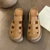 Sandálias Romanas Estilo Coreano com Solado Ultra Grosso para Mulheres Baixinhas, Sapatos Respiráveis de Bico Fechado Estilo de Rua, Novos Mocassins de Verão 2026