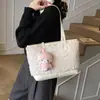 Bolso Tote Peludo de Otoño e Invierno para Mujer 2026 Nuevo Estilo Bolso de Mano de Lana de Cordero Bolso Cesta Estilo Coreano Bolso Grande de Hombro y Axila