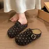 Zapatos Boken de Fieltro con Lunares Retro Cubre-Cabeza para Mujer Pantuflas Otoño 2026 Nuevo Estilo Suela Gruesa Cómodos para los Pies Deslizables para Exteriores