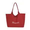 Bolso Tote de un Solo Hombro Cruzado de Nuevo Estilo con Letras Rojas de Alto Valor Estético, Casual y Moderno para el Trayecto al Trabajo, con un Aspecto de Alta Gama y Gran Capacidad, Estilo Coreano