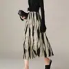 Saia com Estampa Degradê para Mulheres 2026 Primavera Novo Estilo Irregular Cobrindo o Quadril Plissada Micro Saia em A Plissada Saia Floral Plissada