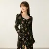 Nova coleção primavera e outono 2026: vestido midi feminino plus size, estilo retrô francês, cintura marcada, fenda lateral, design moderno