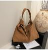 Bolso de Cuero Gamuzado Transfronterizo para Mujer, Gran Capacidad, Nuevo Bolso Cruzado de Hombro Casual Otoño e Invierno 2026, Bolso Tipo Dumpling de Gama Alta