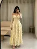 940W Vestido de Noche de Encaje Nuevo Transfronterizo Europeo para Mujer, Manga Larga, Hombros Descubiertos, Ceñido a la Cintura, Volantes, Vestido de Banquete, Falda Larga