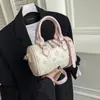 Elegante Bolsa Boston Pillow para Mulheres 2026 Nova Bolsa de Mão Texturizada Versátil Fashionável de Ombro e Transversal