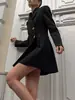 Vestido Elegante de Estilo Británico con Cruce de Fronteras Estilo Francés para Mujer, Nuevo Diseño de Color Sólido Primavera 2026 Vestido Corto con Blazer de Manga Larga