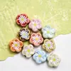 Contas de Cerâmica Coloridas Flor de Ameixa Fresca Margarida com Furo Reto para Pulseira Colar Pingente Acessórios de Joia Atacado