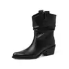 Botines cortos de moda estilo británico, 5.5 cm de tacón, modelo nuevo Otoño/Invierno 2026, punta fina, tacón grueso, botines de moda sin cordones