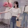Camiseta de Manga Corta con Remaches Estilo Coreano para Mujer, Nueva Moda Verano 2026, Diseño Sencillo, Ceñida a la Cintura, Top Adelgazante
