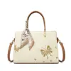 Bolso Bordado de Mariposa Estilo Chino para Mujer Bolso de Mano de Gama Alta para Mujer de Mediana Edad Gran Capacidad Bolso de Hombro Cruzado para Viajero Bolso de Regalo