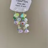 Murmullos de lirios del valle ~ color dopamina de principios de primavera pendientes de lirios del valle pendientes de temperamento súper de hada pendientes de vacaciones en la playa para mujer