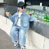 Traje de Mezclilla de Primavera para Niños 2026 Nuevo Estilo Fresco Moda para Bebés Niños Elegantes Estilo Primavera y Otoño Conjunto de Dos Piezas