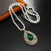 Colar Longo Gota de Água Esmeralda Retrô de Nicho Corrente para Suéter Acessórios de Moda Feminina Versátil de Alta Qualidade para Roupas de Outono e Inverno