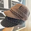 2025 Nueva Gorra de Béisbol de Lana a Rayas Otoño e Invierno Moda Versátil Cálida Cortavientos Estilo Retro Británico Gorra de Artista