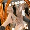 Sapatos de Salto Alto Peludos Femininos, Roupa de Outono para Primavera, Novo Estilo Primavera e Outono 2025, Bico Fino, Meia-Calça, Chinelos de Inverno de Celebridade da Internet, Salto Médio