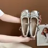 Zapatos de Ballet de Cuero Elegantes con Lazo de Gama Alta para Mujer 2026 Nuevo Otoño con Adorno de Encaje Mary Janes que Aumentan la Altura Modernos