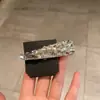 Pinza Triángulo de Pedrería de Lujo Full Diamante, Nuevo Clip BB Brillante de Diamante de Alta Gama para Otoño e Invierno para Niñas, Pasador para Flequillo y Cabello Fino, Artesanía Pesada