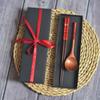 Cuchara de madera festiva estilo marea nacional, caja de regalo con palillos de madera, juego de cucharas y palillos de madera, regalo de boda, promoción de regalos
