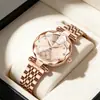 Daiyan Modelo Nuevo Reloj de Cuarzo para Mujer Incrustado de Diamantes Banda de Acero Color Oro Rosa Moda Lujo Ligero Resistente al Agua Reloj para Mujer