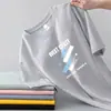 Camiseta Estampada de Manga Curta, Top Masculino Moderno de Corte Justo, Camiseta Simples Casual com Gola Redonda, Estilo Europeu e Americano para Exportação Transfronteiriça