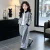 Conjunto de Sudadera Otoño/Invierno para Niñas 2026 Nueva Moda Elegante Ropa Deportiva Ropa Casual de Otoño para Niños Conjunto de Dos Piezas Engrosado