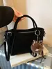 Cesta de Verduras Retro Bolso Pequeño para Mujer 2025 Nuevo Bolso de Mano Mate Bolso Cubo Otoño e Invierno Moderno Bolso Cruzado de Gamuza