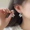 Pendientes de Moda Mariposa de Cristal Degradado Pequeños Frescos Dulces Juguetones Exquisitos Súper Hada Temperamento Pendientes de Alto Grado Versátiles