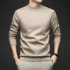 Suéter de punto dropshipping transfronterizo para hombre, cuello medio alto, nueva moda casual otoño e invierno, color liso, camisa base cálida, ropa para hombre