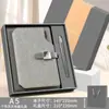 Caja de Regalo para Portátil Set Personalizado de Negocios 70% de descuento Regalo Corporativo Cuaderno de Hojas Sueltas A5 Hebilla Magnética de Gama Alta Bloc de Notas Grueso