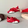 Piel de Vaca~Zapatos de Entrenamiento Rojos de Año Nuevo Alemanes para Mujer, Tenis de Cordones de Cuero Genuino con Velcro, Zapatos Deportivos Casuales