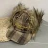 Gorra de Béisbol Decorativa a Cuadros Moda Transfronteriza Otoño e Invierno 2026 con Protección para los Oídos para Calidez y Ocio