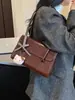 Este año, las bolsas grandes para axilas están de moda.. Aquí están los nuevos estilos de primavera/verano 2026: bolsos tote y bandoleras elegantes y a la moda con un aspecto de alta gama