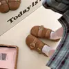 Sapatos Femininos Baixos de Camurça Francesa Estilo Retrô 2026 Outono Novo Sola Plana Duas Formas Sola Macia Bico Redondo Mary Janes Birkenstocks
