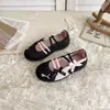 Zapatos de Princesa para Niñas 2026 Primavera y Otoño Estilo Coreano Zapatos Infantiles de Suela Suave sin Cordones Zapatos Pequeños de Piel Moda para Bebés Zapatos Individuales Tendencia