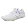 Novos Sapatos de Praia Infantis 2026, Sapatos Aquáticos Antiderrapantes para Exterior, Sapatos para Natação e Rafting Pai e Filho, Sapatos de Mergulho Amigáveis à Pele para Usar Descalço