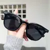 Novo Estilo Pernas com Textura de Madeira Óculos de Sol Retro com Tachinhas de Arroz para Homens e Mulheres Proteção Solar Moda Personalidade Rua High-End Estilo Japonês
