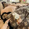 Estilo Princesa Francesa Renda Preta Espessada Veludo Leite Conjunto de Quatro Peças com Capa de Edredom Estampada de Cereja, Roupa de Cama Quente de Inverno
