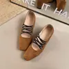 Zapatos planos Mary Jane retro estilo francés para mujer, nuevo modelo otoño 2026, zapatos casuales bajos de punta cuadrada con correa cruzada 6001-3