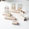 Temporada de Decoración Exhibición Soporte de Exhibición para Joyería Tarjeta Acrílica Base de Madera Maciza Pendientes Anillo Puesto de Joyería Accesorios