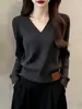 Suéter de punto de moda estilo coreano con cuello en V para mujer, nueva colección otoño/invierno 2026, casual y versátil, se puede usar como capa exterior o como top base adelgazante
