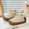 Zapatos de algodón para niños para otoño e invierno, zapatos cálidos para niños con forro polar, suela suave antideslizante, zapatos para bebés, zapatos de algodón de doble capa para niños pequeños al caminar