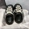 Zuecos de Plataforma con Suela Gruesa para Mujer, Moda Verano 2026, Versátiles para Exteriores, Punta Cerrada, Antideslizantes, Elegantes Sandalias de Doble Uso