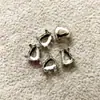 Soporte de Base de Cobre con Garras Huecas Color K Blanco con Agujeros Laterales, Soporte de Garra Hueca, Soporte para Diamantes, Accesorios para Manualidades para Coser Ropa, Bolsos, Zapatos