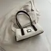 Bolso de mano de alta gama para mujer, nuevo y moderno 2026, bolso de hombro versátil para el día a día, bolso de axila de lujo ligero y elegante