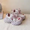Zapatillas para Niñas 2025 Nueva Moda Tendencia Transpirables para Niñas Pequeñas Niños Grandes Malla Princesa Zapatos Papá